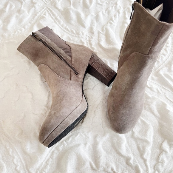 Donald Pliner Labell Platform Bootie Size 11M New - Picture 3 of 8